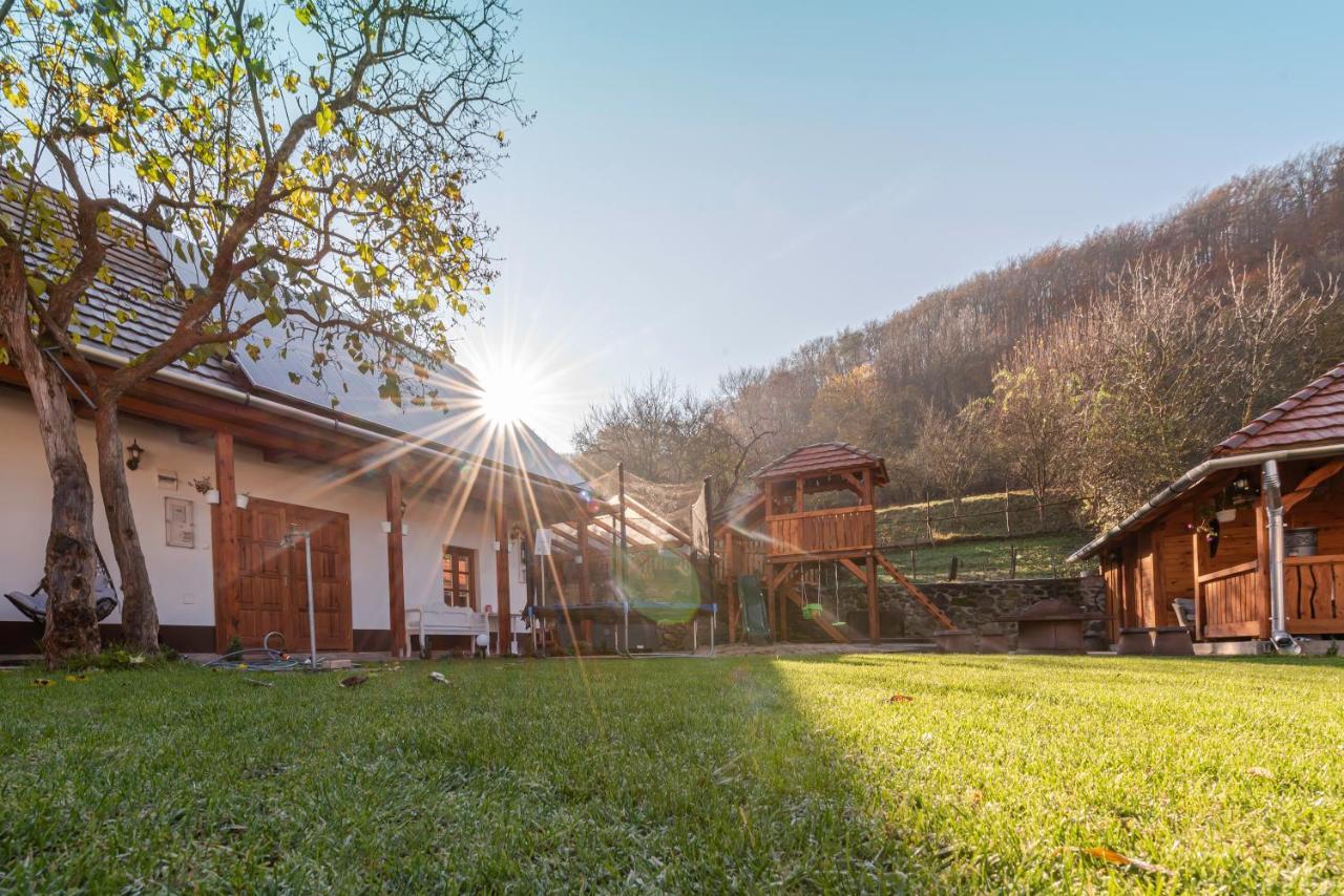 Ferienwohnung Hepehuta Haziko Háromhuta Exterior foto